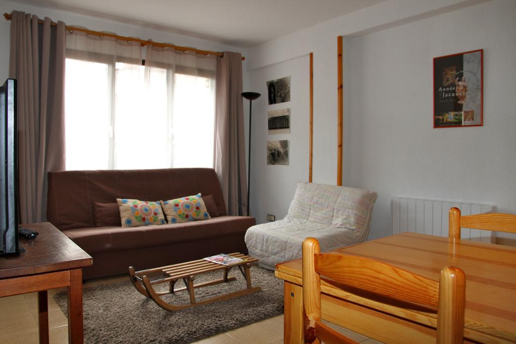 Apartamentos Sapporo III Vielha Luaran gambar